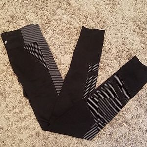 Exercise leggings
